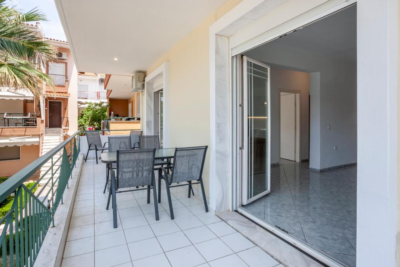 Aris Luxury Apartments Пефкохорі Екстер'єр фото