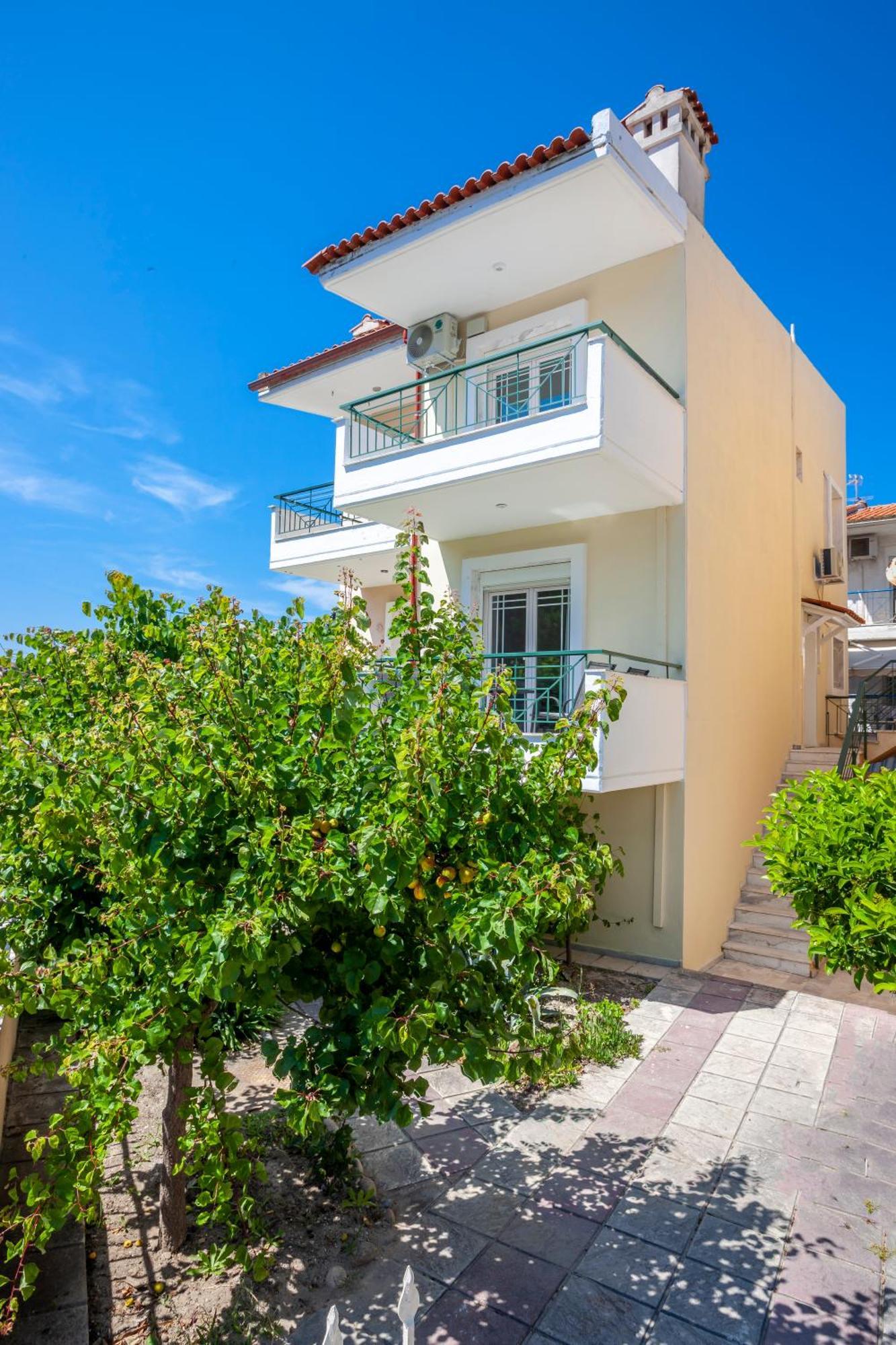 Aris Luxury Apartments Пефкохорі Екстер'єр фото