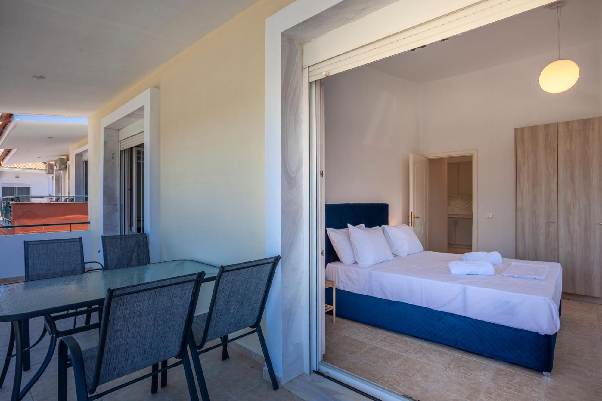 Aris Luxury Apartments Пефкохорі Екстер'єр фото