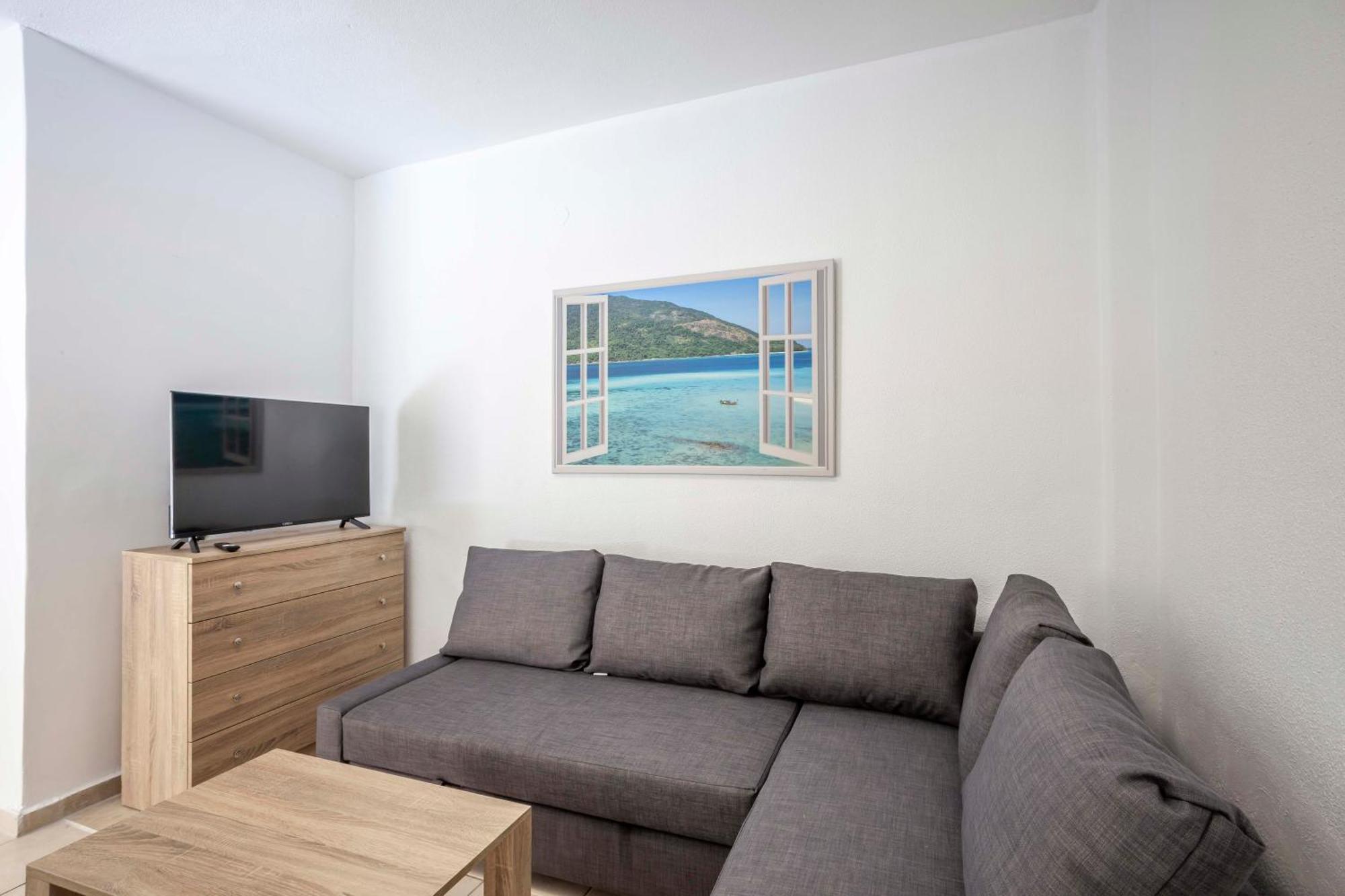 Aris Luxury Apartments Пефкохорі Екстер'єр фото