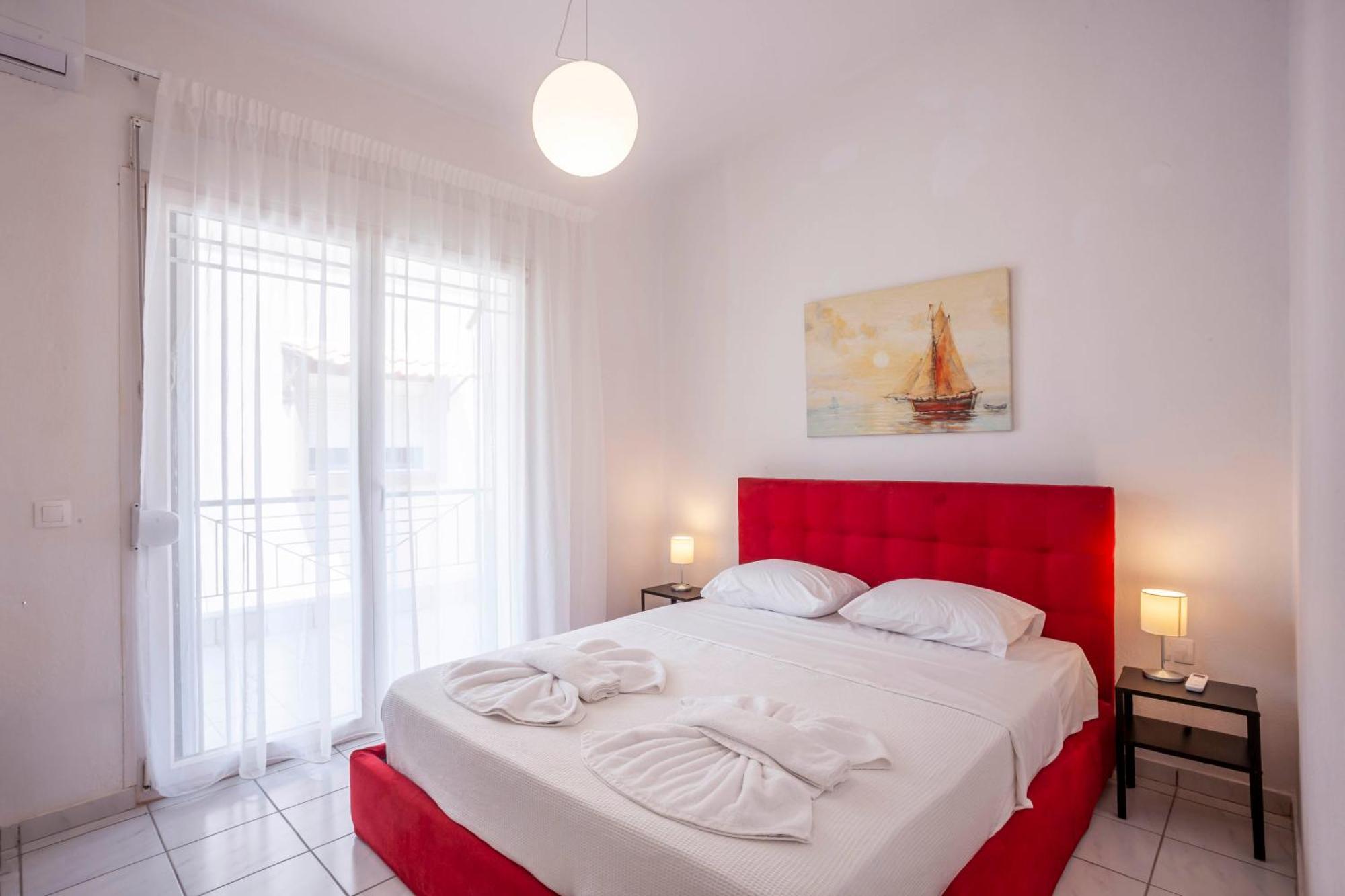 Aris Luxury Apartments Пефкохорі Екстер'єр фото