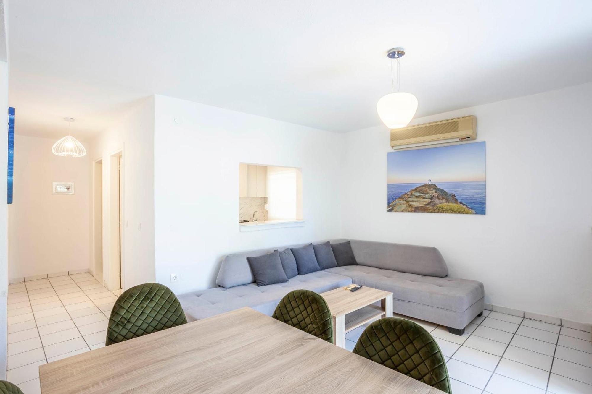 Aris Luxury Apartments Пефкохорі Екстер'єр фото
