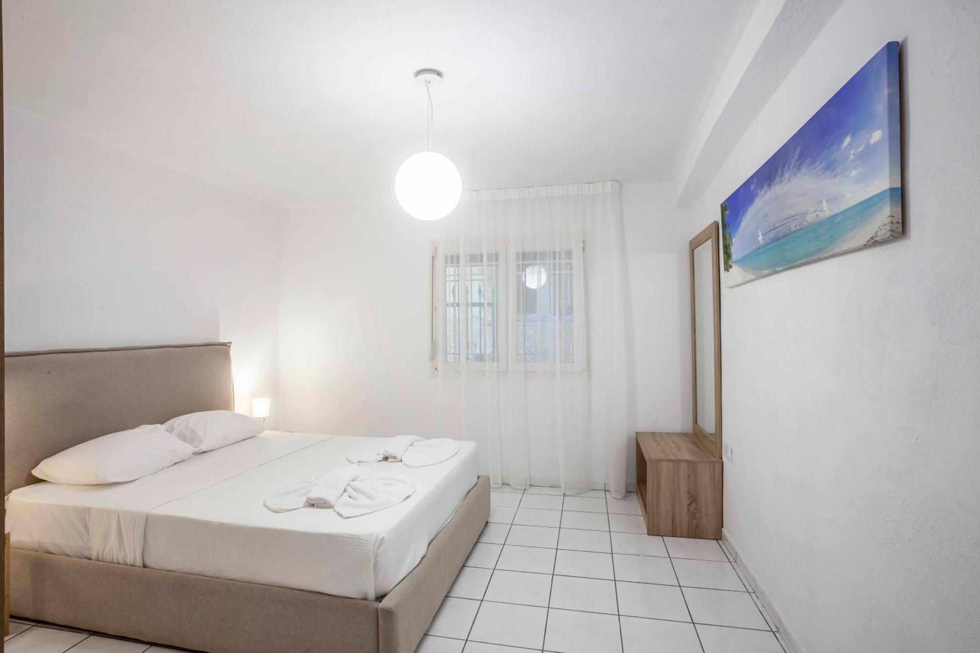 Aris Luxury Apartments Пефкохорі Екстер'єр фото