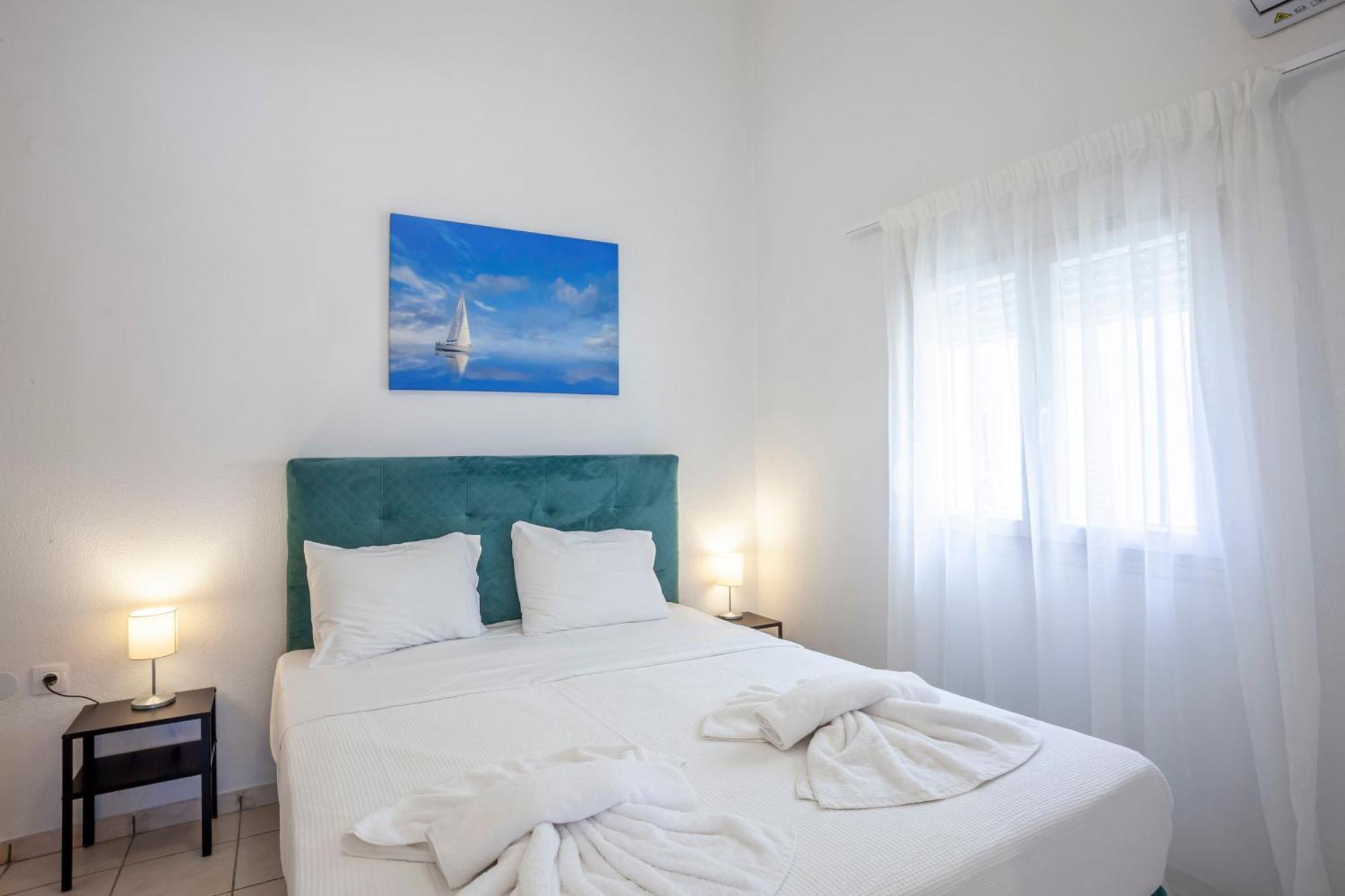 Aris Luxury Apartments Пефкохорі Екстер'єр фото