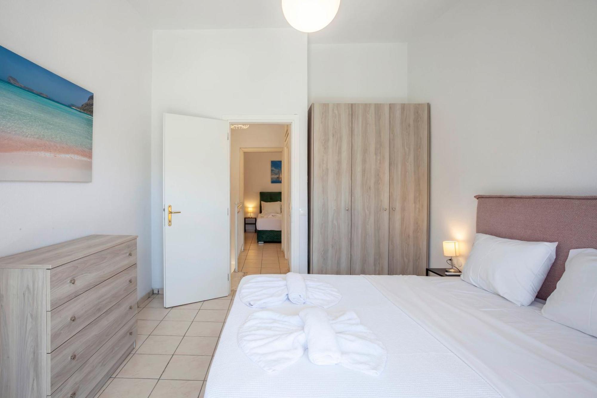 Aris Luxury Apartments Пефкохорі Екстер'єр фото
