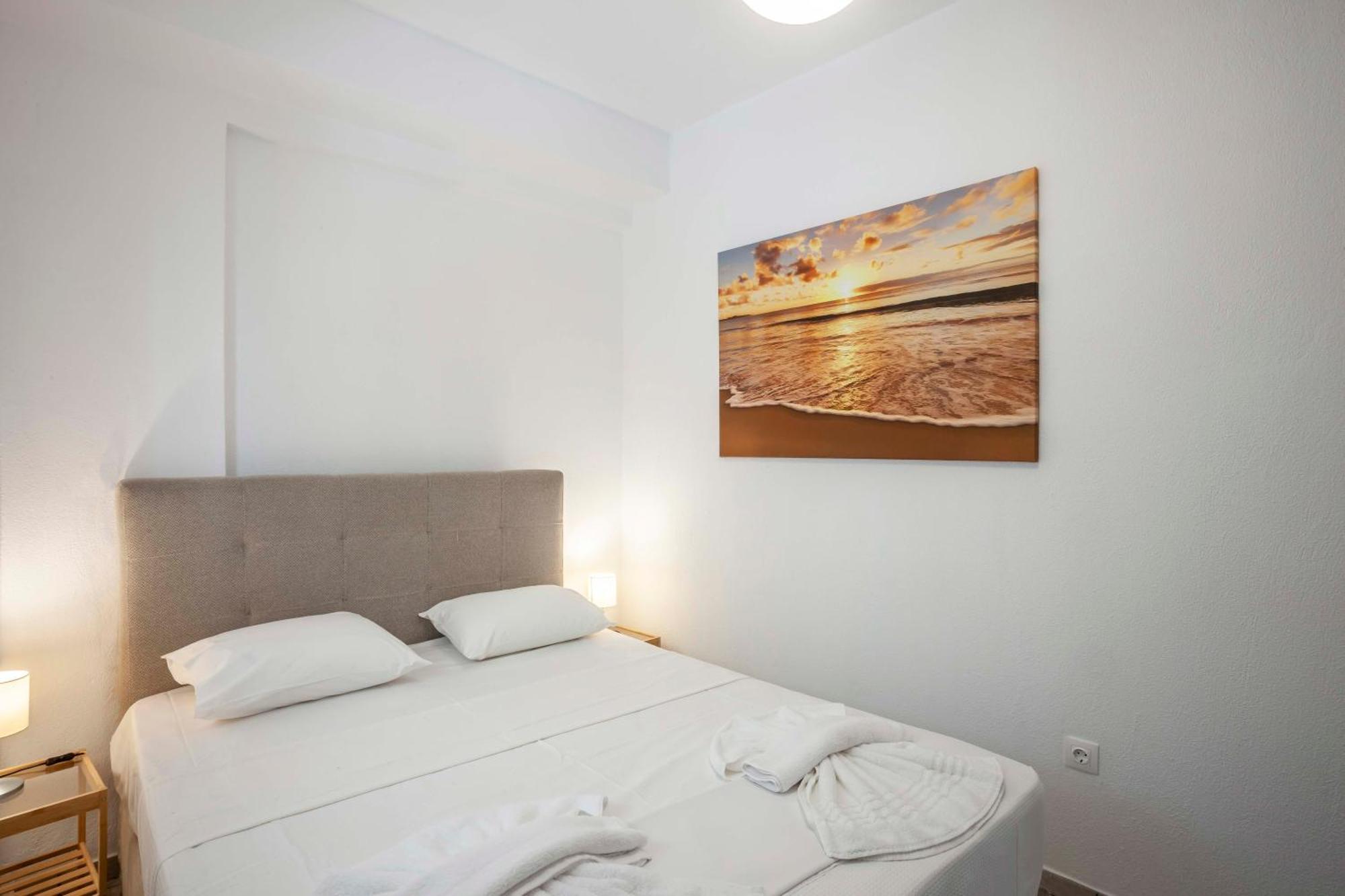 Aris Luxury Apartments Пефкохорі Екстер'єр фото